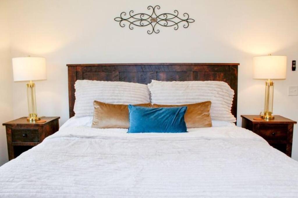 Luxe Retreat - June Sale! - Easy Drive - Xl Swim Spa - Award Winning! Sevierville Εξωτερικό φωτογραφία
