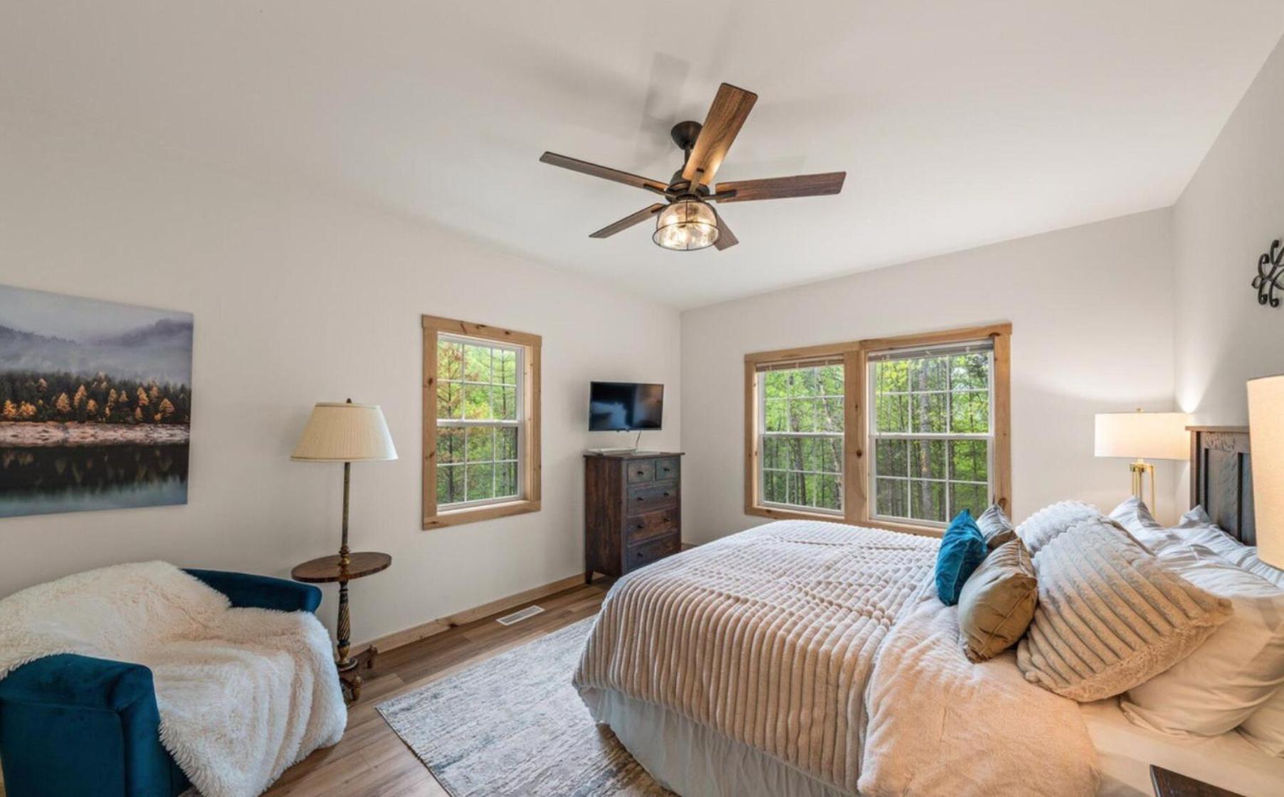Luxe Retreat - June Sale! - Easy Drive - Xl Swim Spa - Award Winning! Sevierville Εξωτερικό φωτογραφία